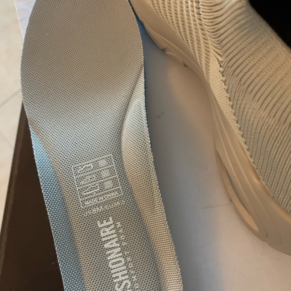 “Cushionaire” , shoes, size 8M - Picture 7 of 7